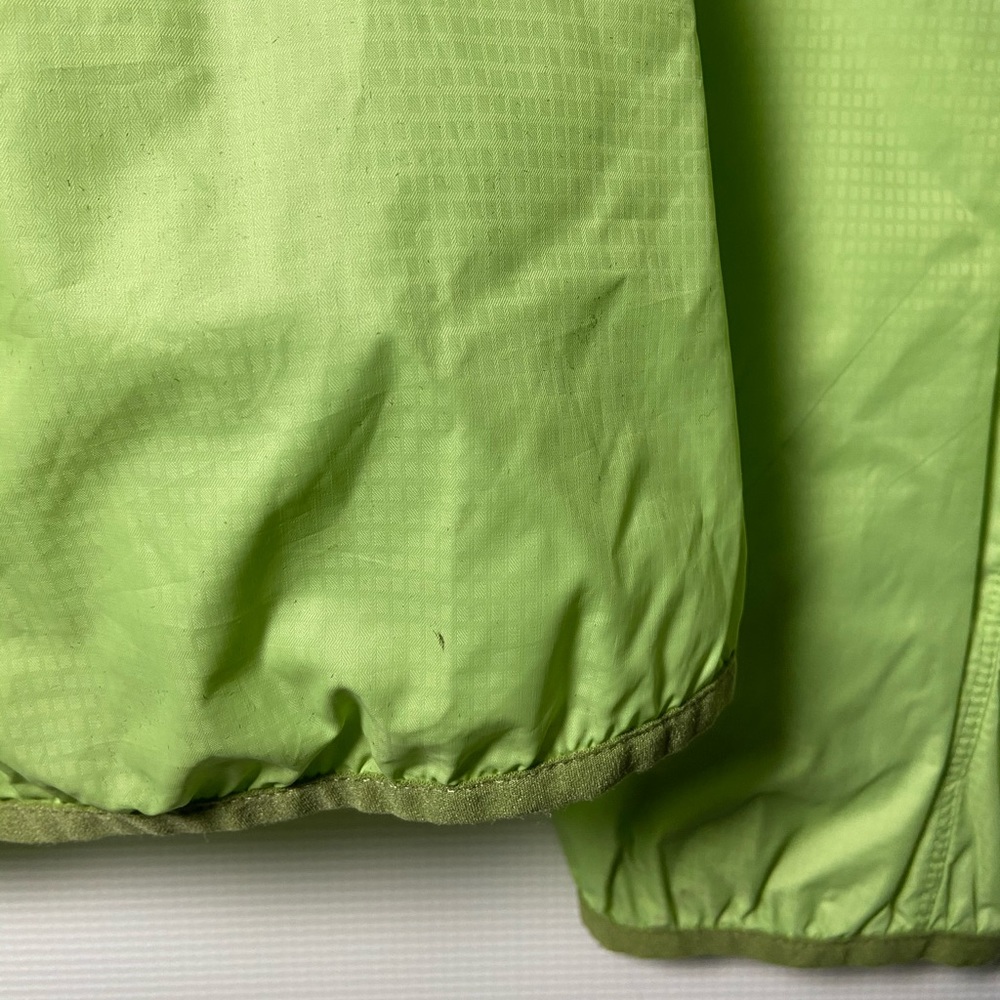 Champion Lightweight Jacket - Picture 3 of 5